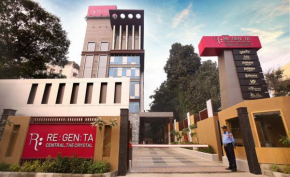 Гостиница Regenta Central the Crystal  Канпур